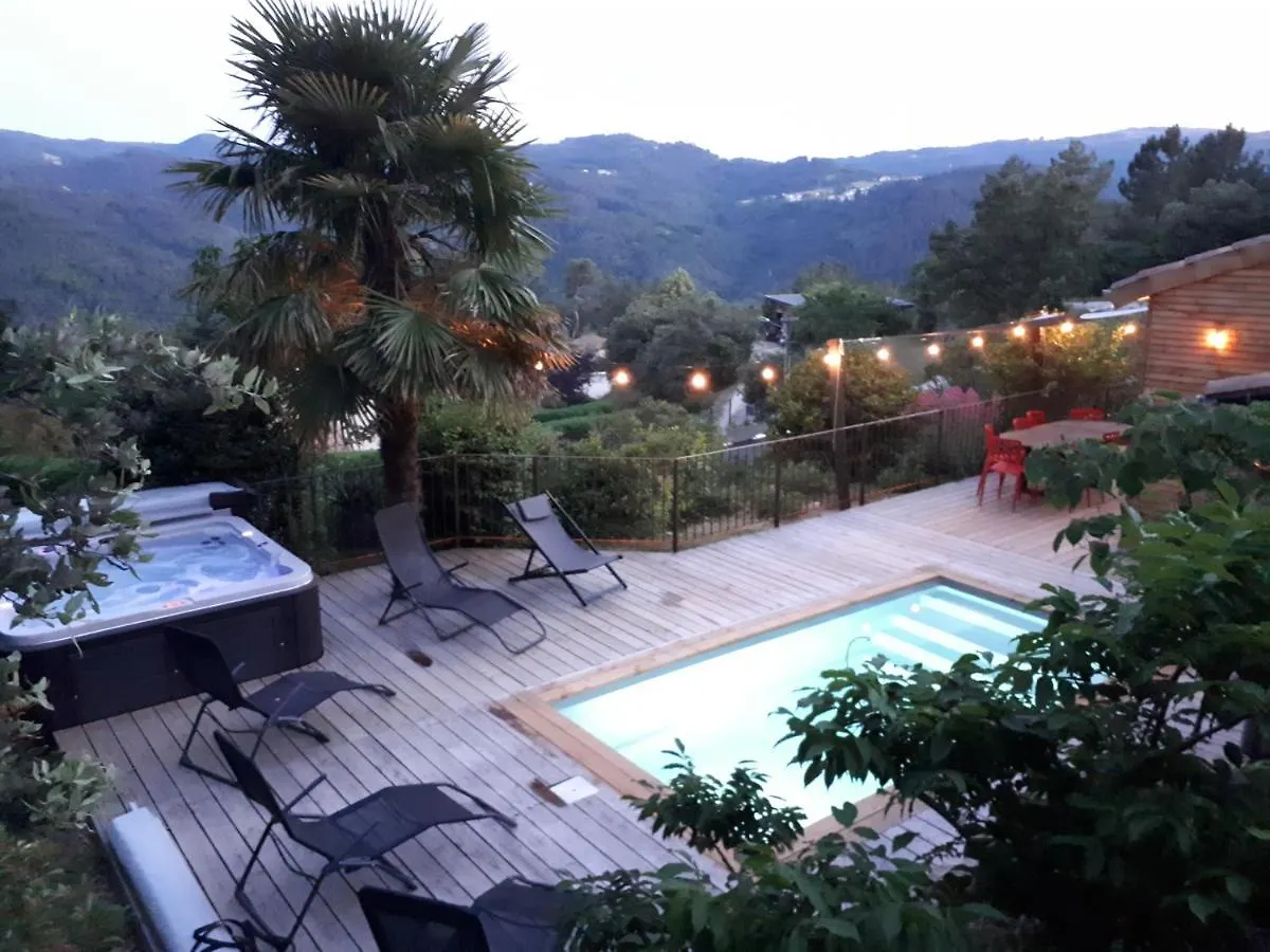 Les Chalets Du Boucillon